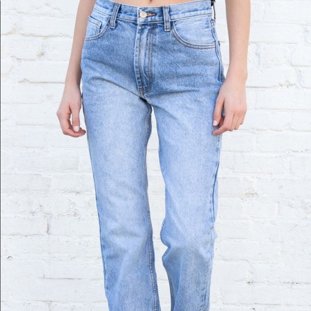 Brandy Melville straight jeans